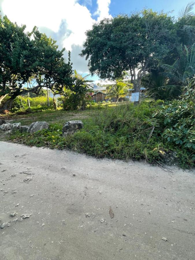 Duo d’appartement séparé par un couloir situé au bord de la mer Le Moule Esterno foto